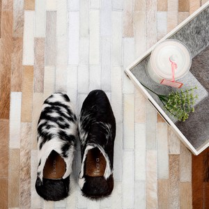 【Finara】翡冷翠-天然牛皮短毛臥室床邊地毯(150×90)